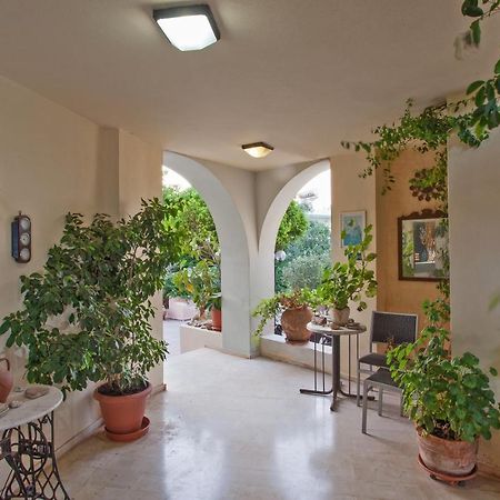 Esperia Apartments プラタネス エクステリア 写真