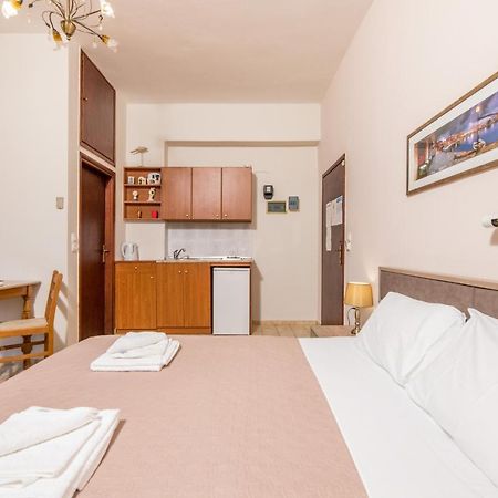 Esperia Apartments プラタネス エクステリア 写真