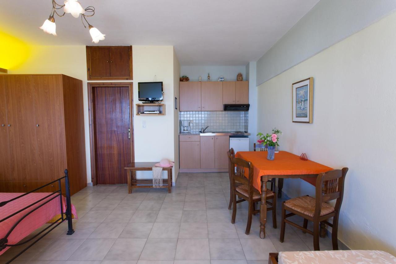 Esperia Apartments プラタネス エクステリア 写真