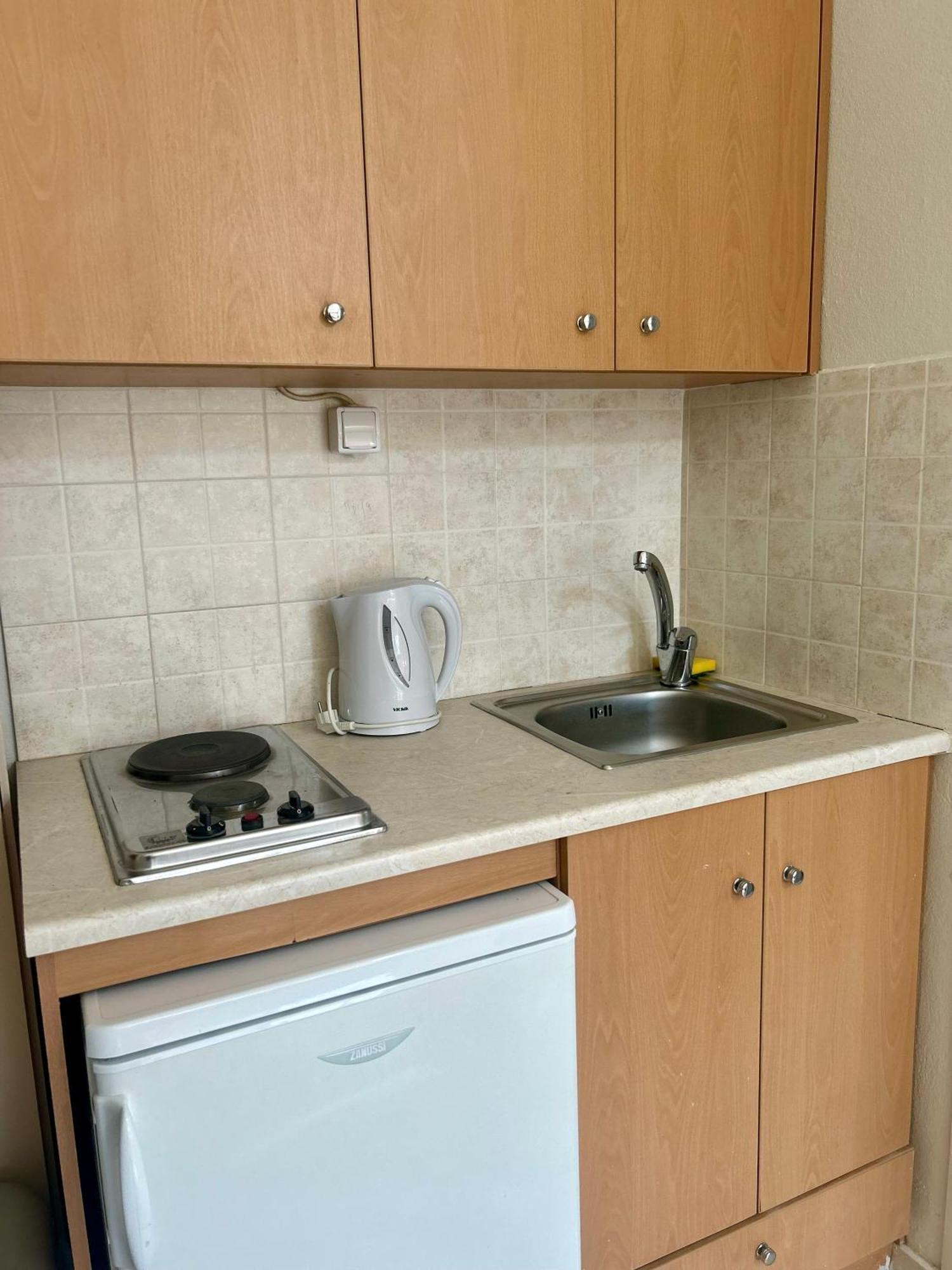 Esperia Apartments プラタネス エクステリア 写真