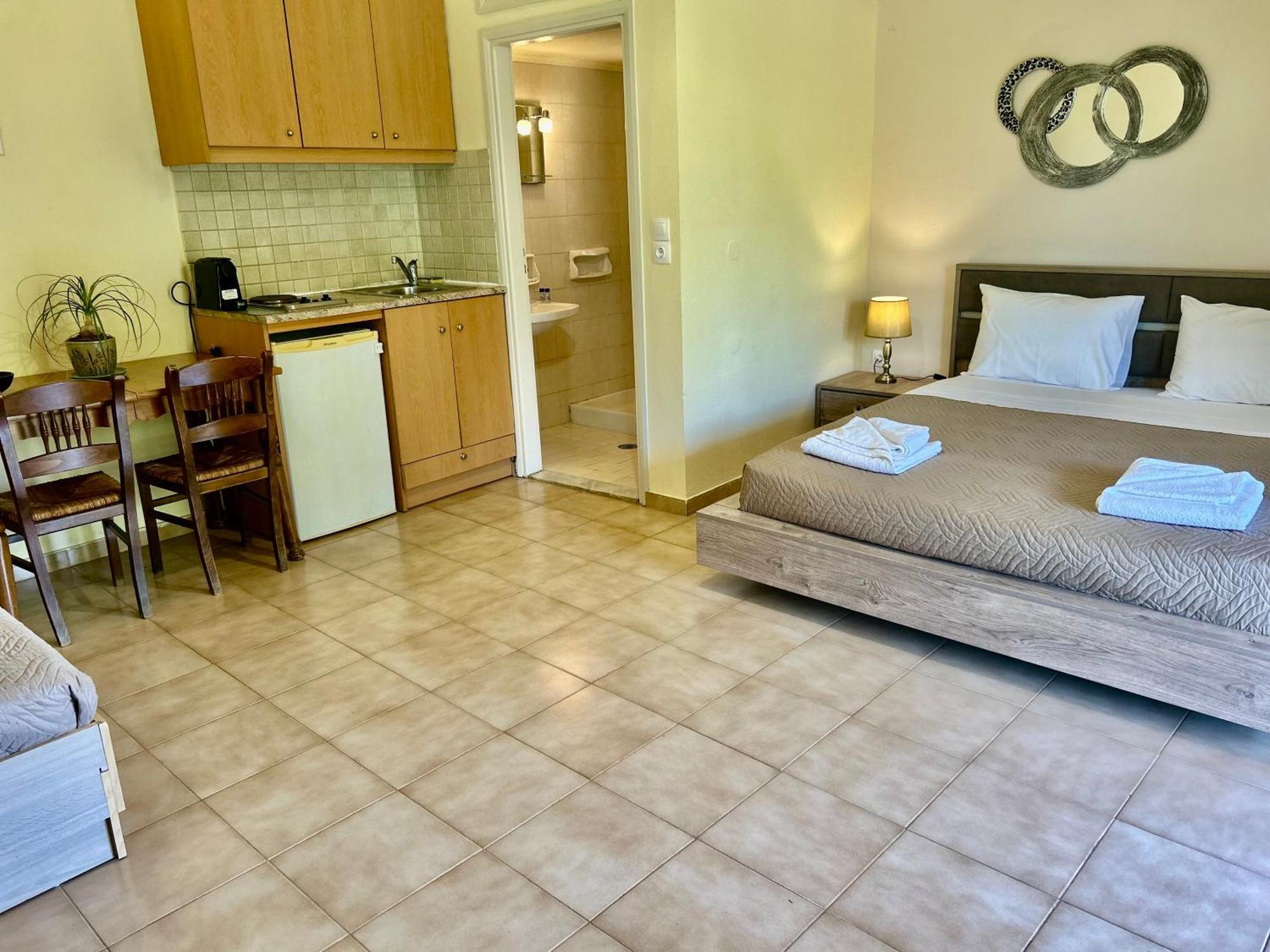 Esperia Apartments プラタネス エクステリア 写真